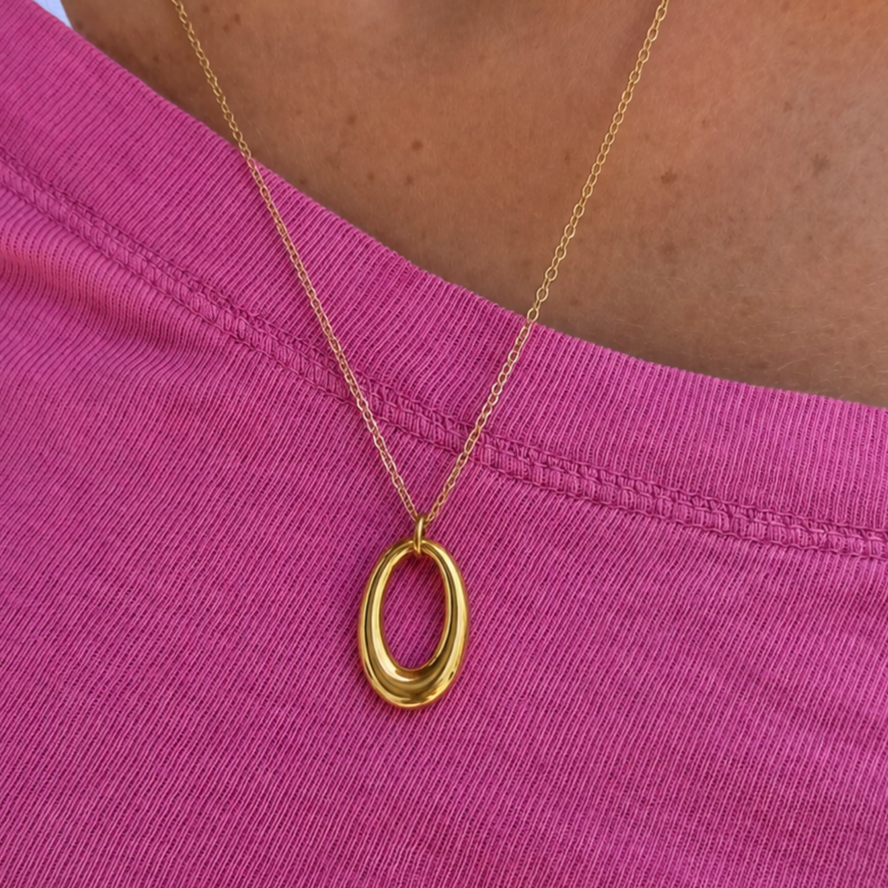 Core Loop Necklace