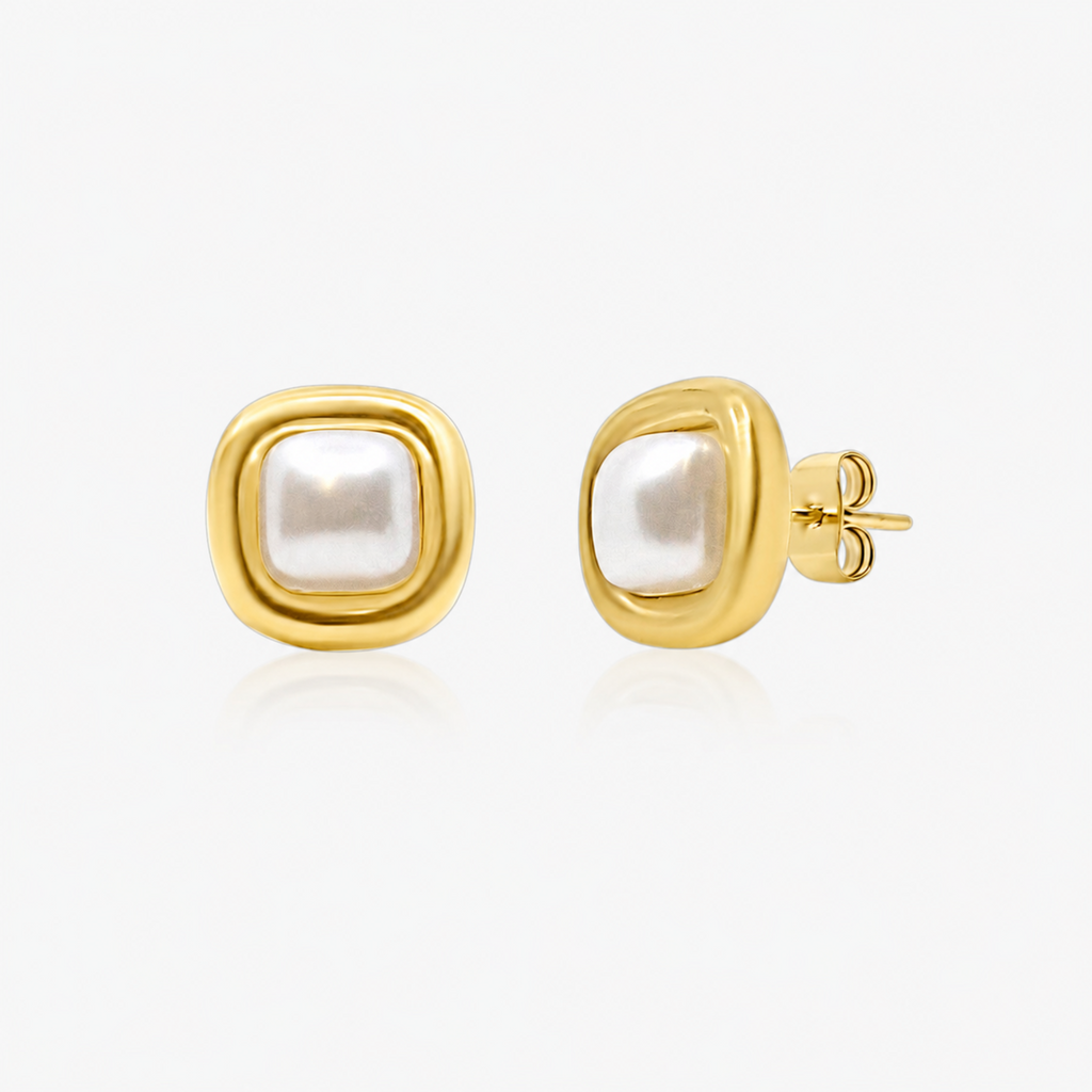Daisy Dreams Pearl Earrings