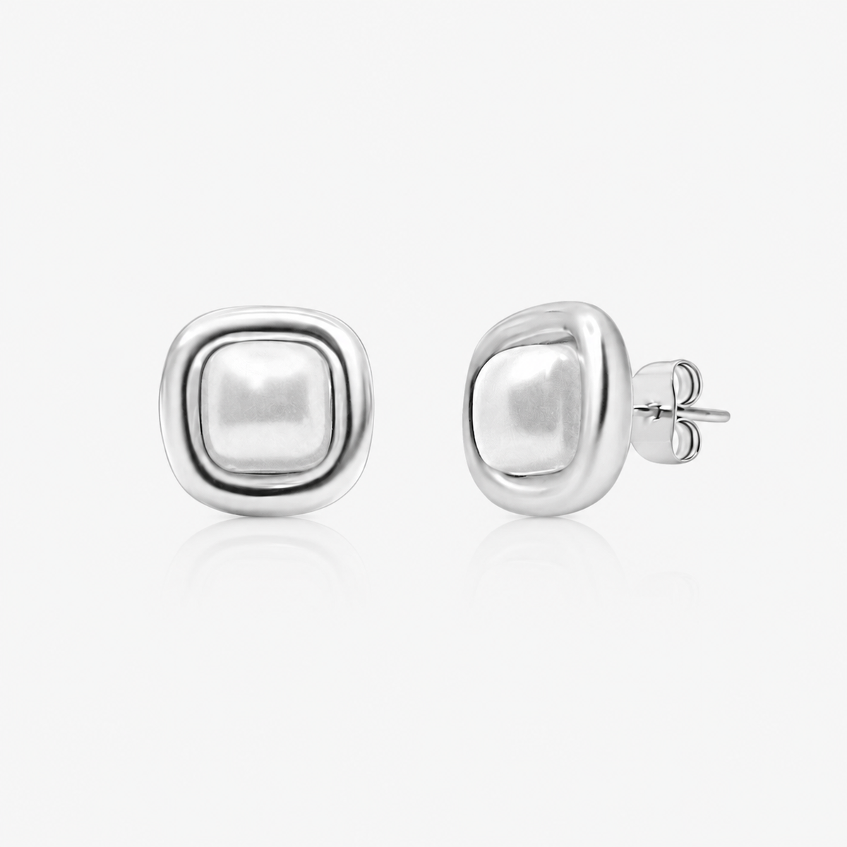 Daisy Dreams Pearl Earrings