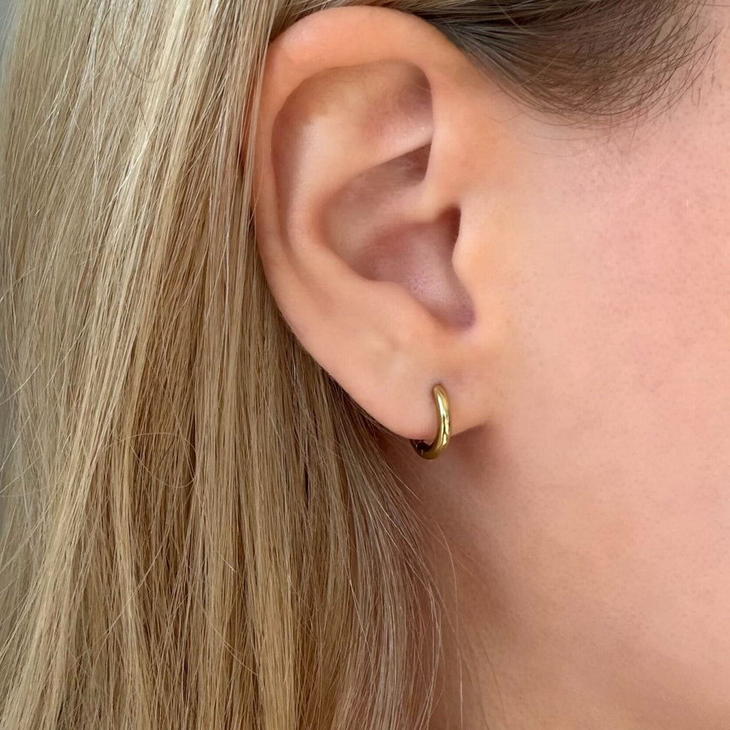Cutie Thin Hoop Earrings