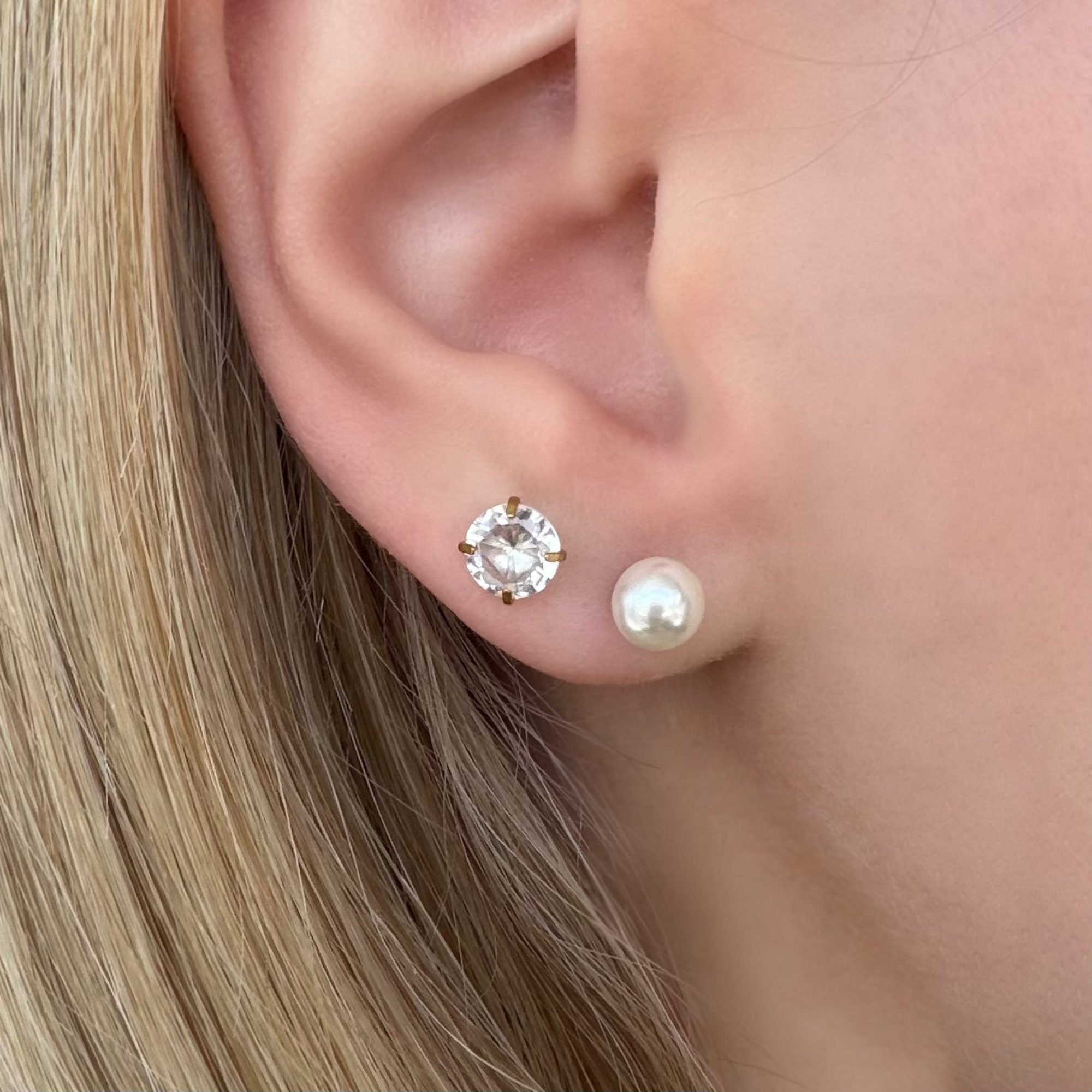 Timeless Babe Flat Back 2 Piece Earring Set Gold
