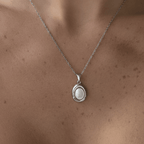Pretty Aura Necklace