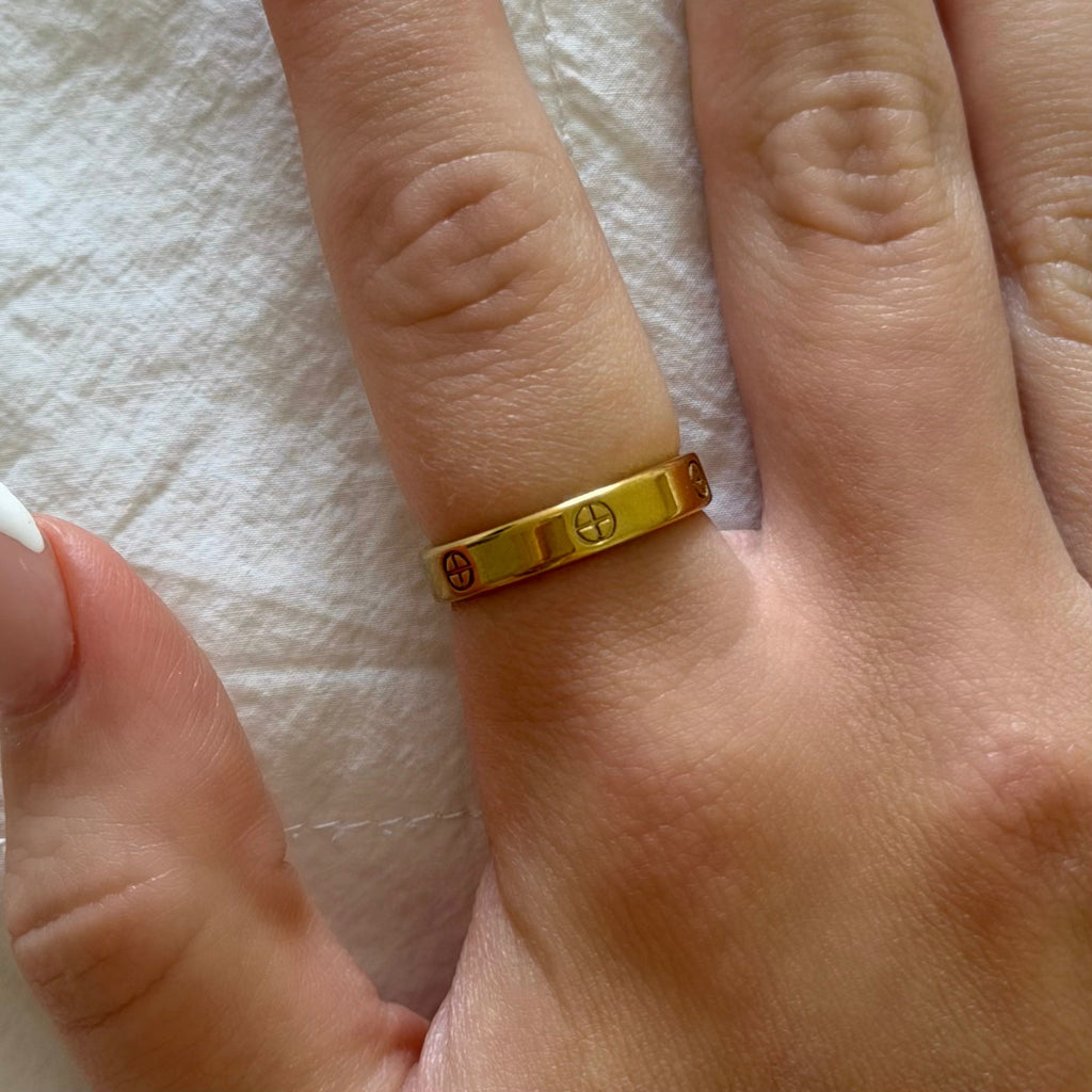 Linked Babe Ring