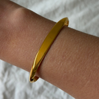 Timeless Bangle
