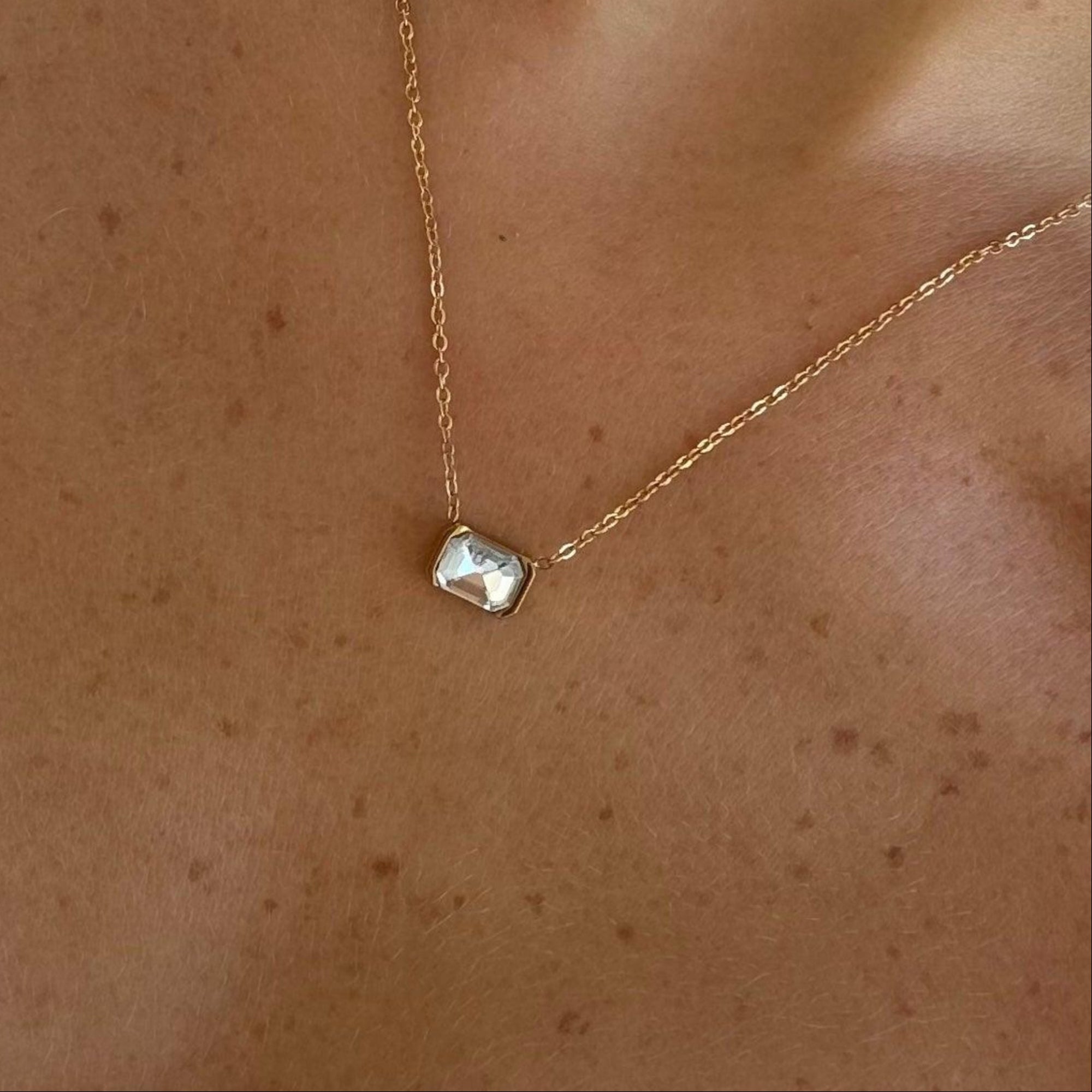 Noa Birthstone Necklace